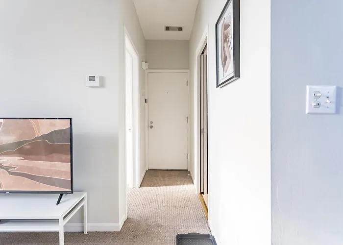 Walker's Paradise 1br In Lincoln Park - Lincoln 2501